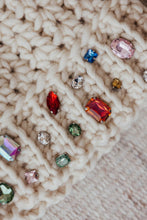 Load image into Gallery viewer, Easy crochet beanie for beginners | V stitch beanie crochet pattern