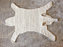 Load image into Gallery viewer, white fox rug with tshirt yarn
