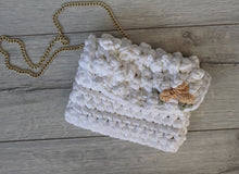 Load image into Gallery viewer, white crochet bag with little pink flowers