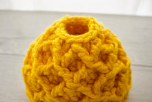 Load image into Gallery viewer, diamond stitch crochet hat