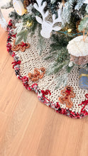 Load image into Gallery viewer, Gingerbread Tree Skirt Pattern
