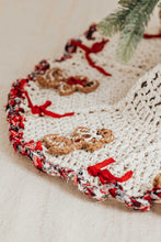Load image into Gallery viewer, Gingerbread Tree Skirt Pattern

