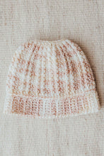 Load image into Gallery viewer, Messy Bun Beanie Pattern
