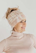 Load image into Gallery viewer, Messy Bun Beanie Pattern
