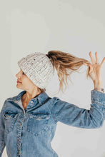 Load image into Gallery viewer, Messy Bun Beanie Pattern
