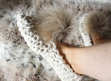 Load image into Gallery viewer, white textured slippers with pom poms
