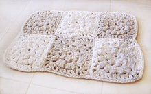 Load image into Gallery viewer, little gray and white crochet rug 
